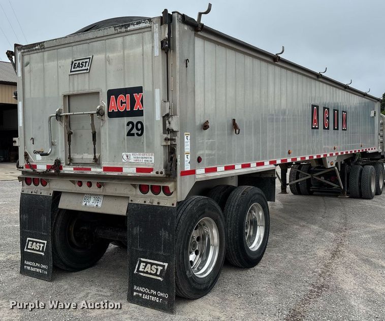 image for item DW7182 2015 East Genesis end dump trailer
