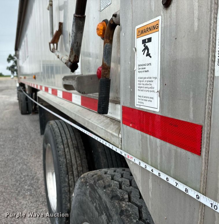 image for item DW7182 2015 East Genesis end dump trailer