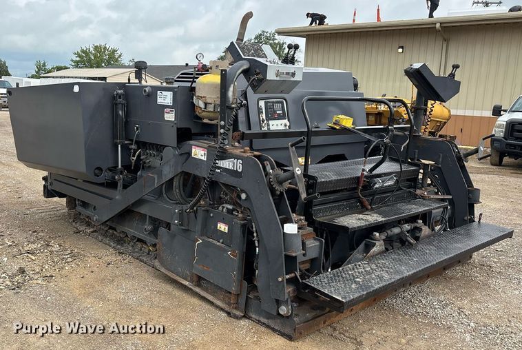 image for item DW7184 2007 Mauldin 1750-C paver