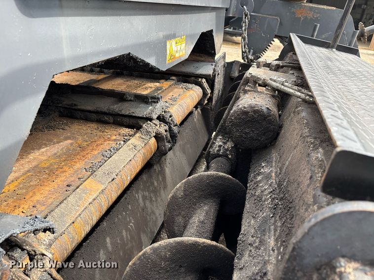 image for item DW7184 2007 Mauldin 1750-C paver