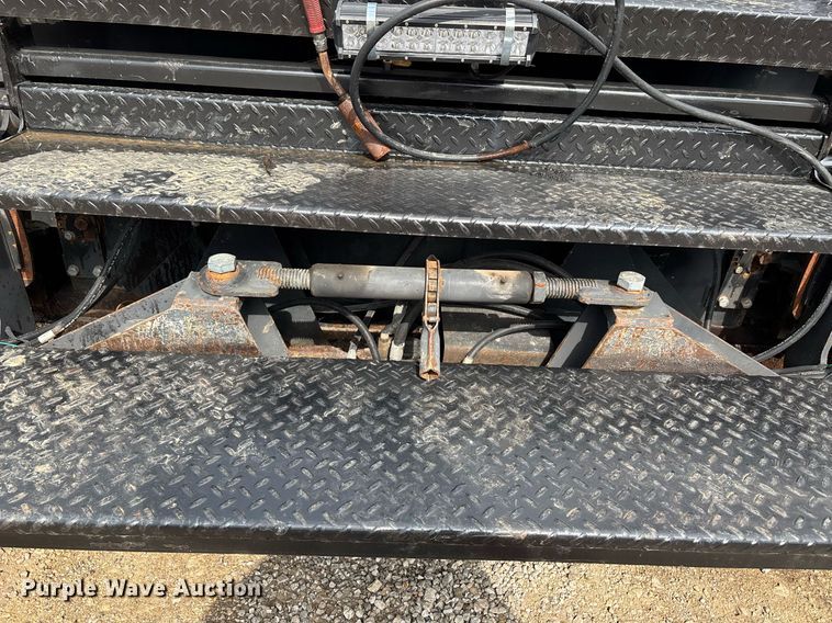 image for item DW7184 2007 Mauldin 1750-C paver