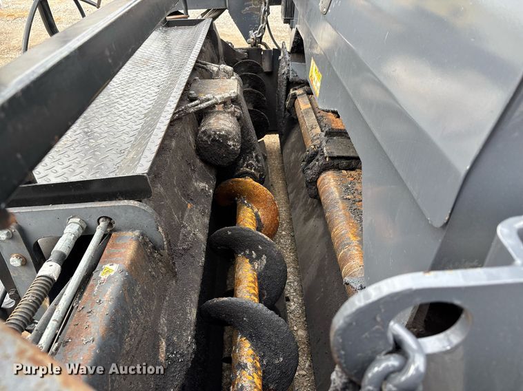 image for item DW7184 2007 Mauldin 1750-C paver