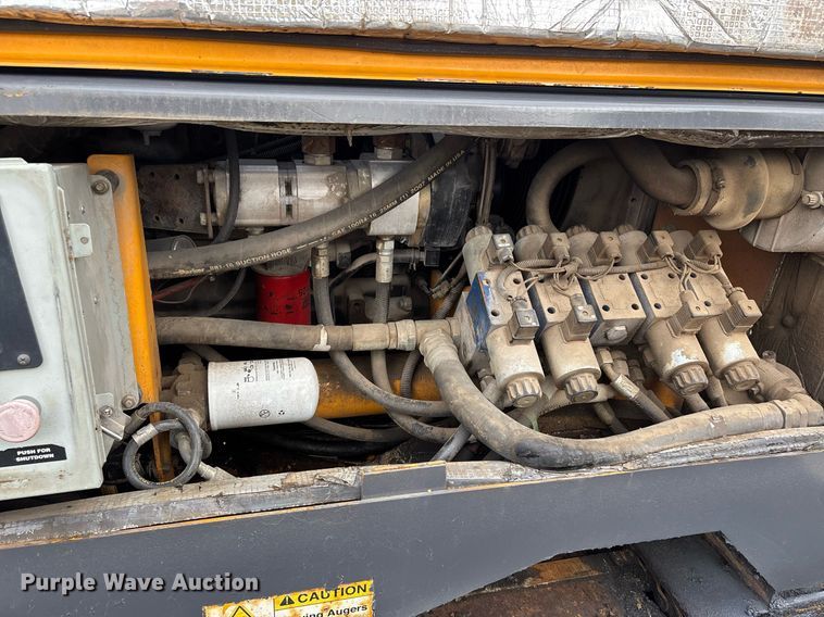 image for item DW7184 2007 Mauldin 1750-C paver