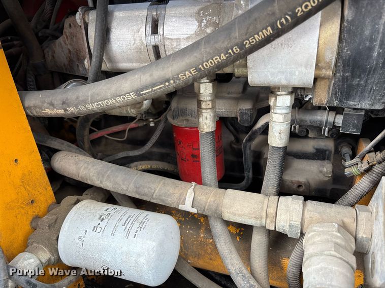 image for item DW7184 2007 Mauldin 1750-C paver