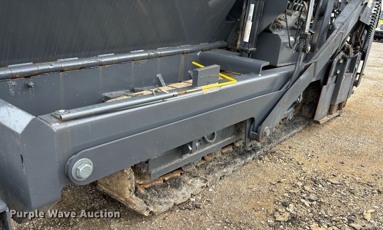 image for item DW7184 2007 Mauldin 1750-C paver