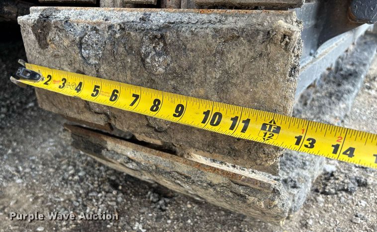 image for item DW7184 2007 Mauldin 1750-C paver