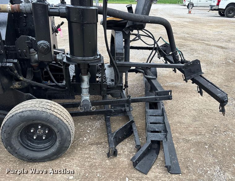 image for item DW7185 Sealcoat squeegee machine