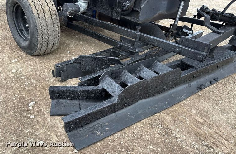 image for item DW7185 Sealcoat squeegee machine