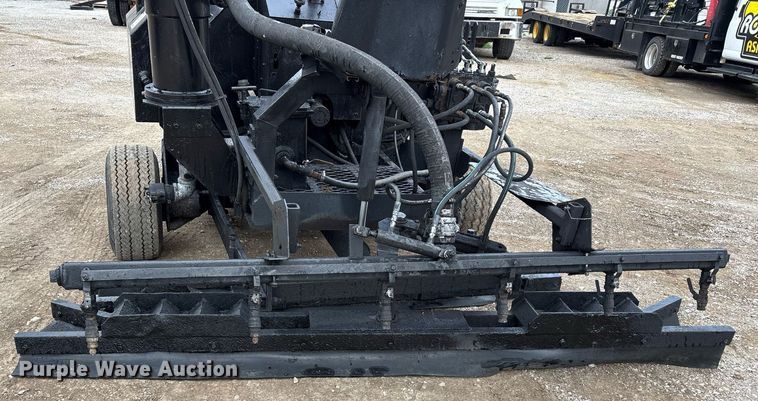 image for item DW7185 Sealcoat squeegee machine