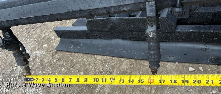 image for item DW7185 Sealcoat squeegee machine