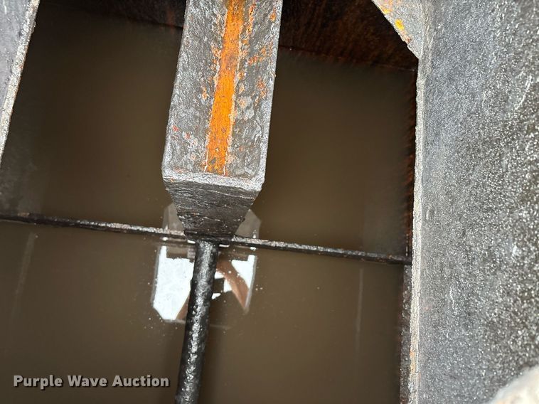 image for item DW7185 Sealcoat squeegee machine