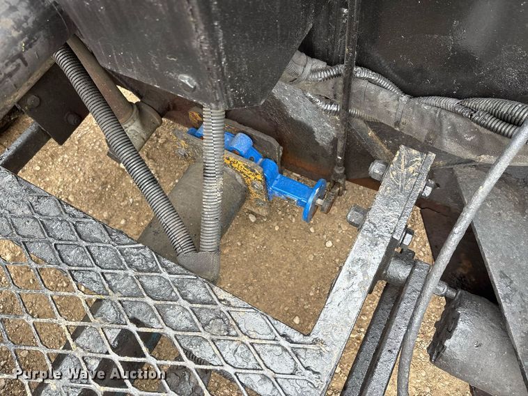 image for item DW7185 Sealcoat squeegee machine