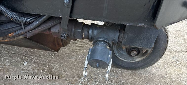 image for item DW7185 Sealcoat squeegee machine