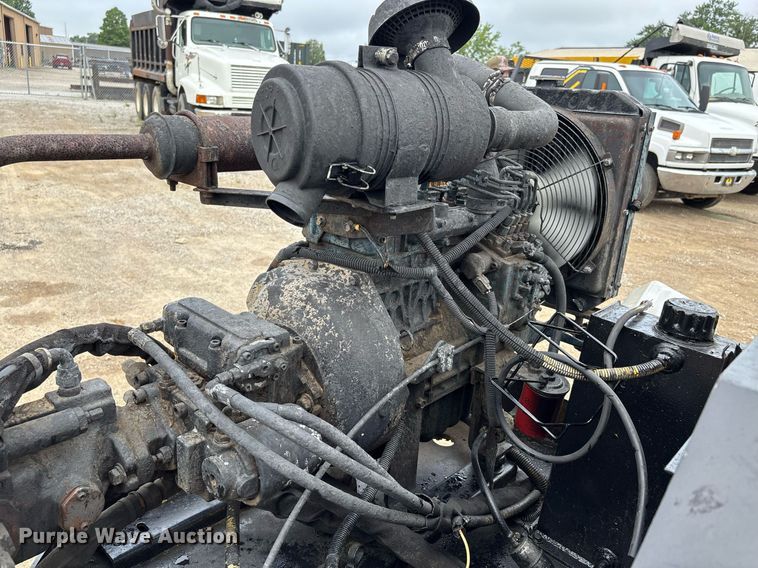 image for item DW7185 Sealcoat squeegee machine