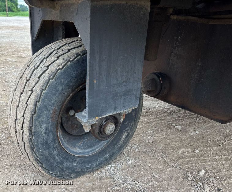 image for item DW7185 Sealcoat squeegee machine