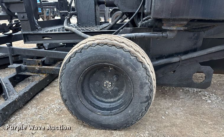 image for item DW7185 Sealcoat squeegee machine