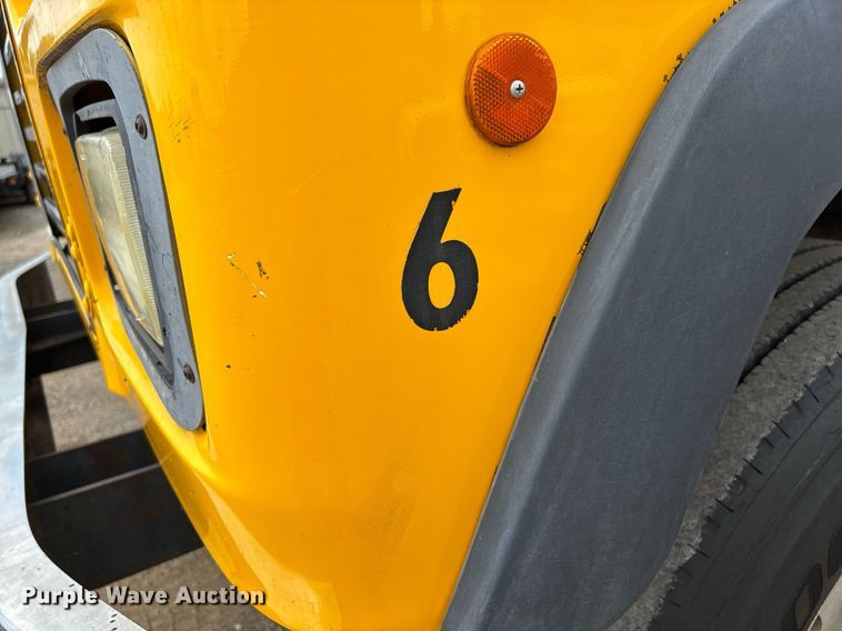 image for item DW7188 1995 Mack RD dump truck