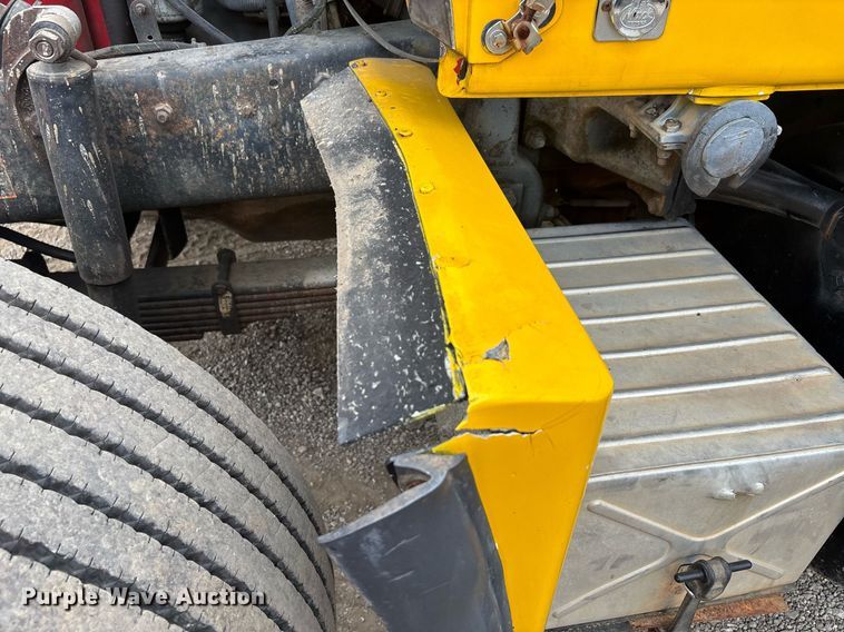 image for item DW7188 1995 Mack RD dump truck