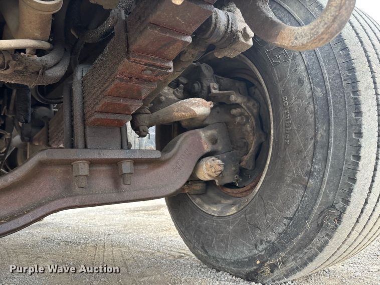 image for item DW7188 1995 Mack RD dump truck