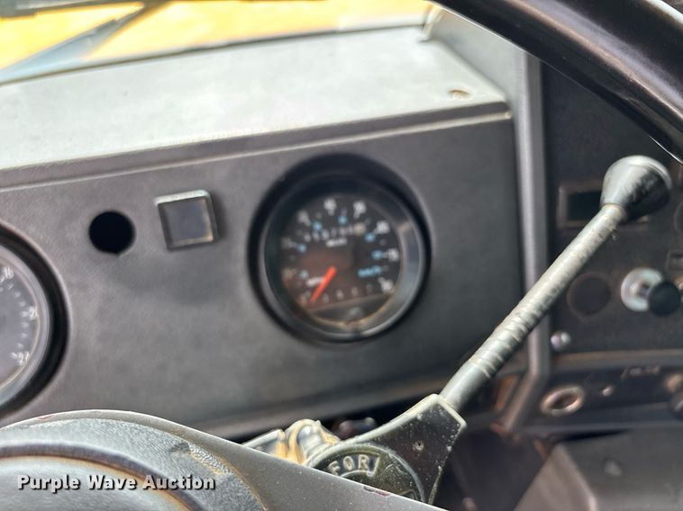 image for item DW7188 1995 Mack RD dump truck