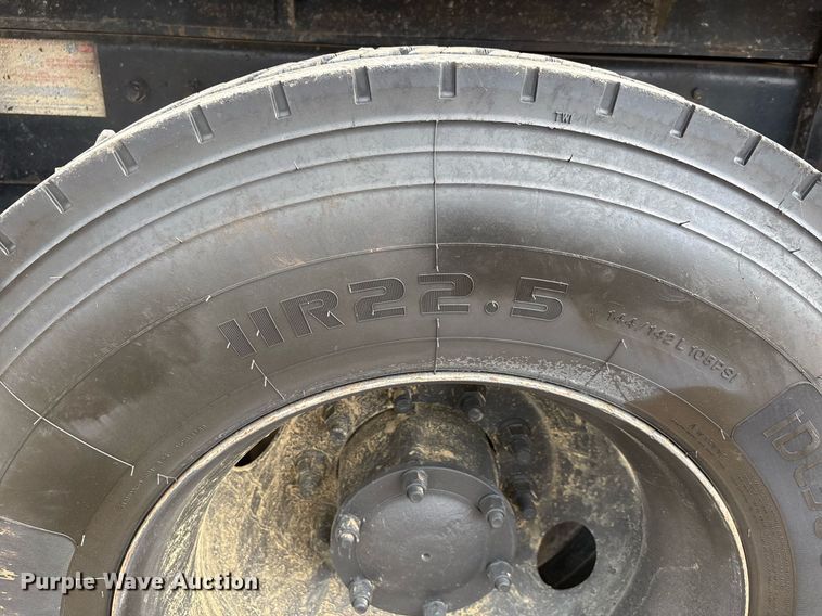 image for item DW7188 1995 Mack RD dump truck