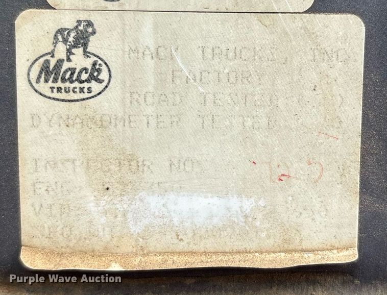 image for item DW7188 1995 Mack RD dump truck