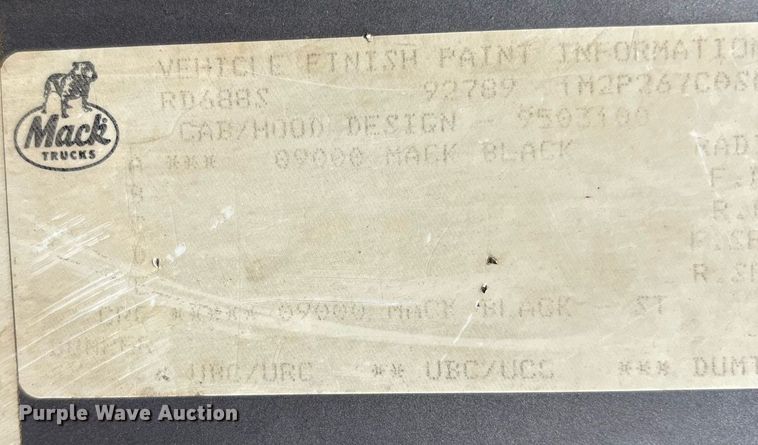 image for item DW7188 1995 Mack RD dump truck