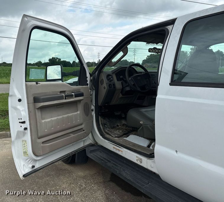 image for item DW7189 2008 Ford F450 Super Duty XL flatbed truck