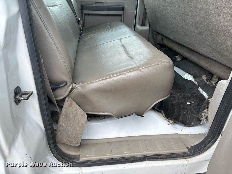 image for item DW7189 2008 Ford F450 Super Duty XL flatbed truck