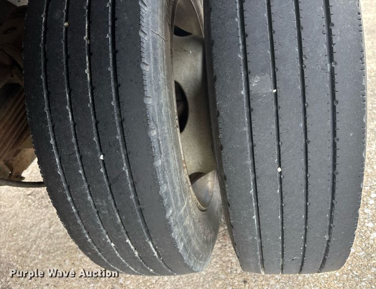 image for item DW7189 2008 Ford F450 Super Duty XL flatbed truck