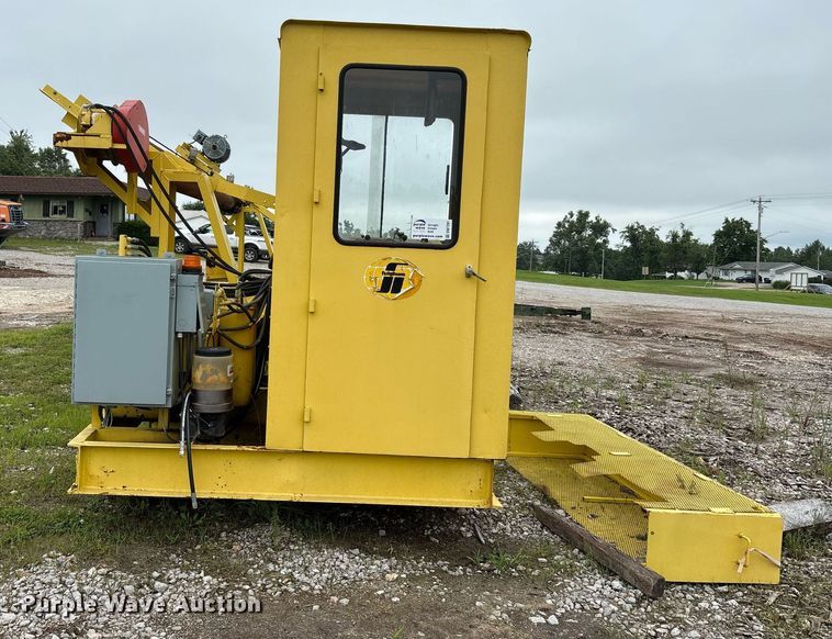 image for item DW7201 Fulghum rosserhead debarker