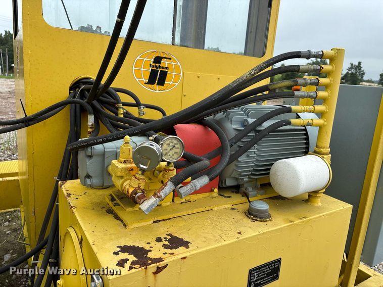 image for item DW7201 Fulghum rosserhead debarker