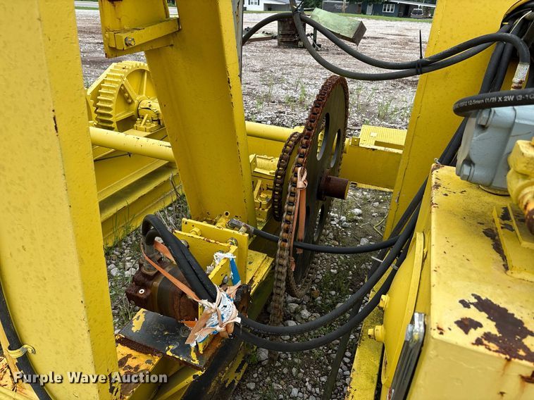 image for item DW7201 Fulghum rosserhead debarker