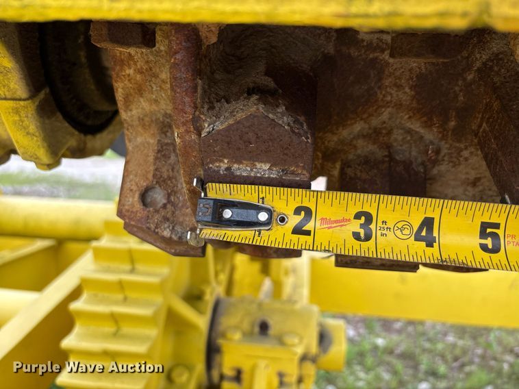 image for item DW7201 Fulghum rosserhead debarker