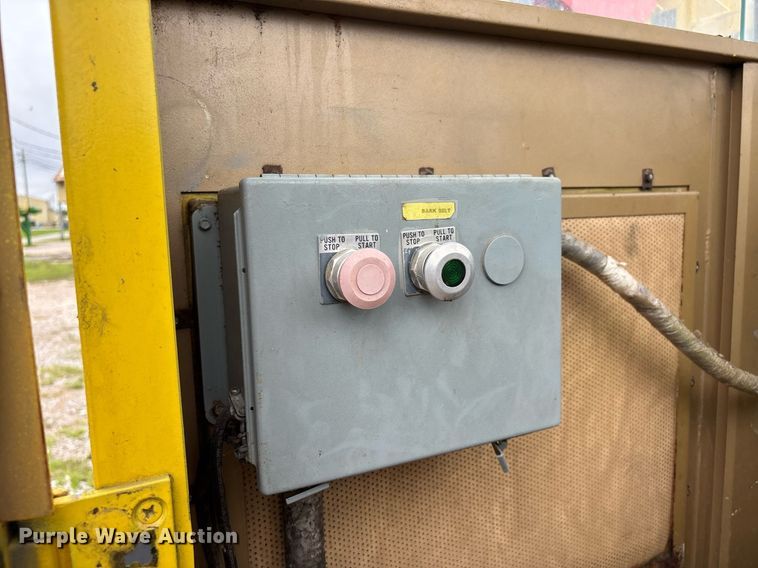 image for item DW7201 Fulghum rosserhead debarker