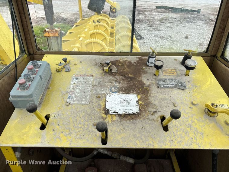 image for item DW7201 Fulghum rosserhead debarker