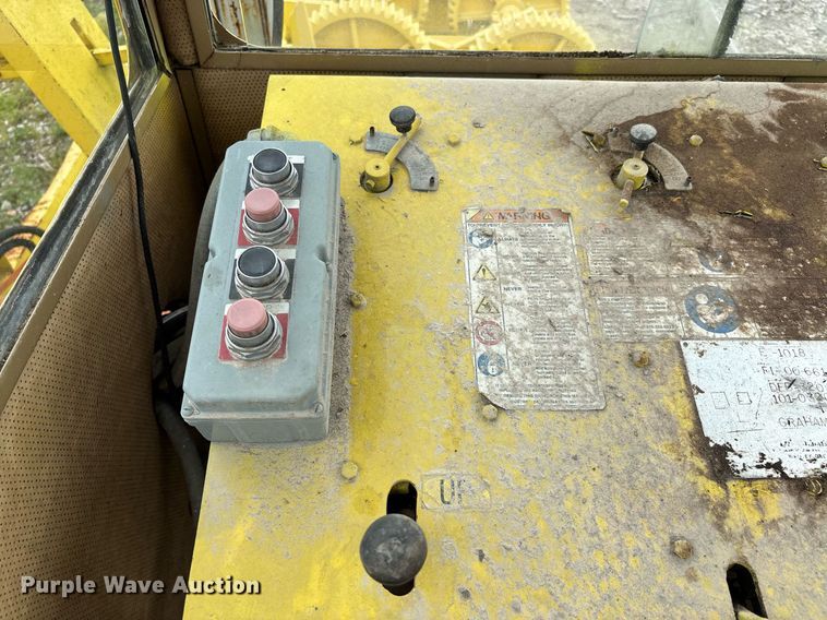 image for item DW7201 Fulghum rosserhead debarker