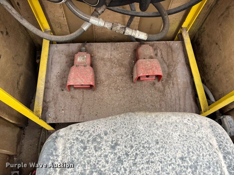 image for item DW7201 Fulghum rosserhead debarker