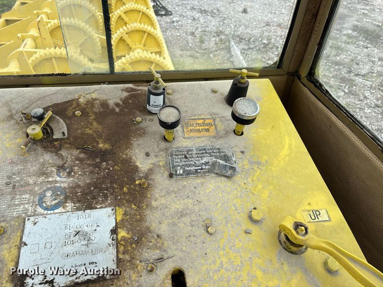 image for item DW7201 Fulghum rosserhead debarker