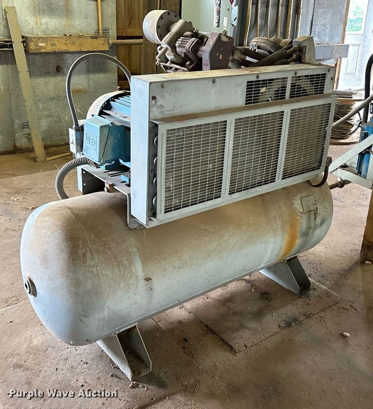 image for item DW7203 Ingersoll Rand T30 air compressor