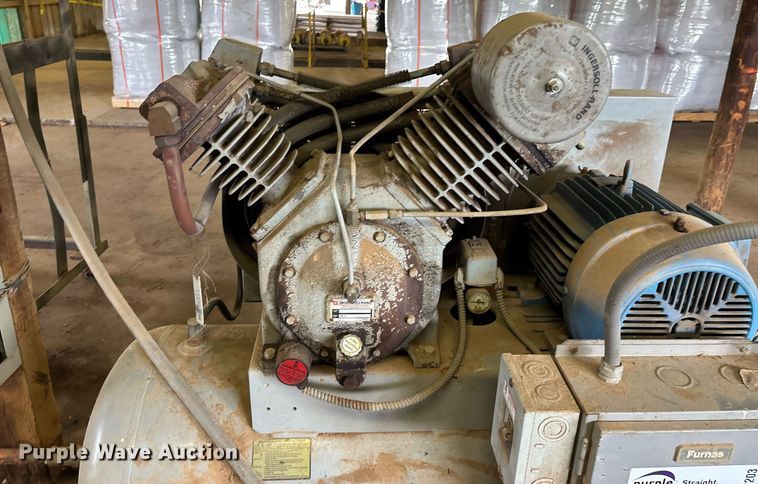 image for item DW7203 Ingersoll Rand T30 air compressor