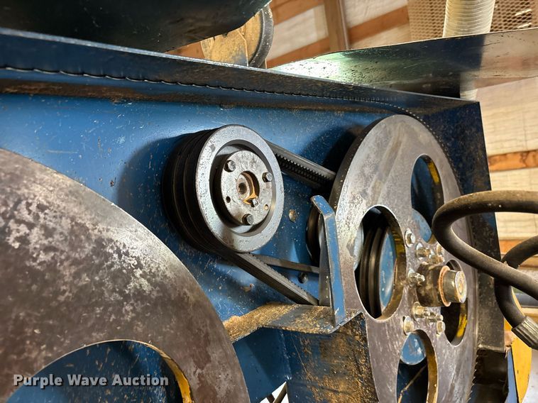 image for item DW7211 Baker Products bandsaw