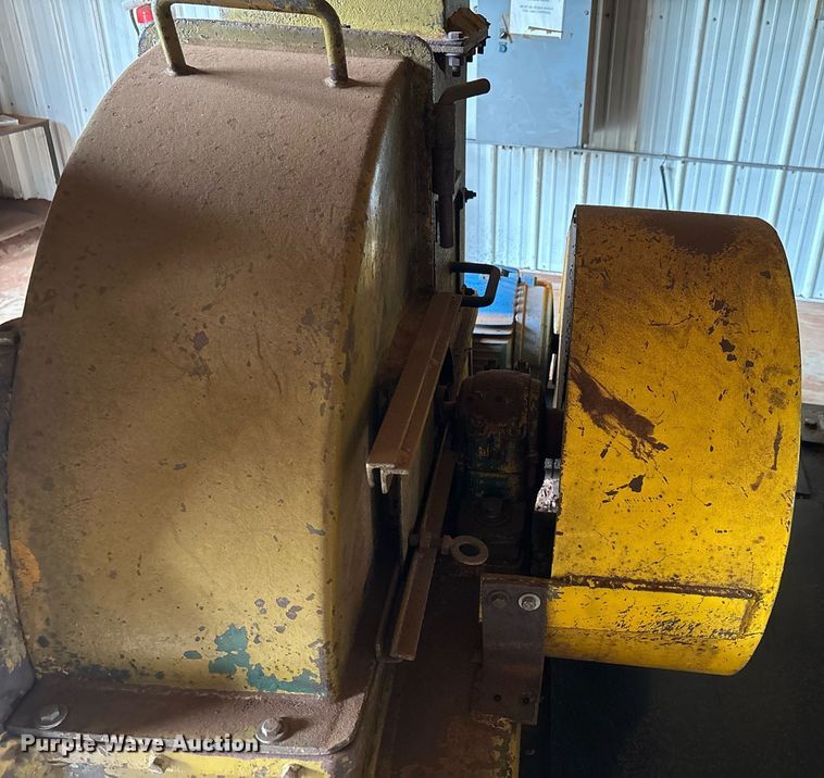 image for item DW7214 Wood shredder