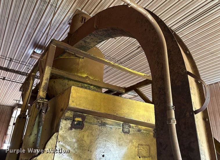 image for item DW7214 Wood shredder