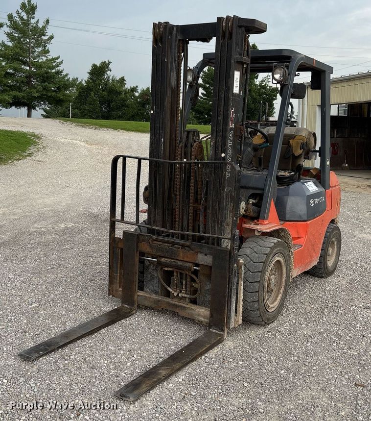 2002 Toyota 7FGU30