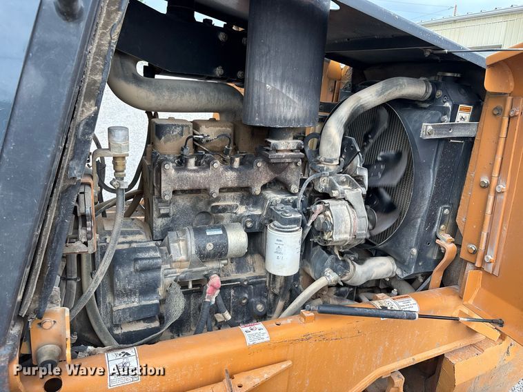 image for item DW7218 Case 586G forklift