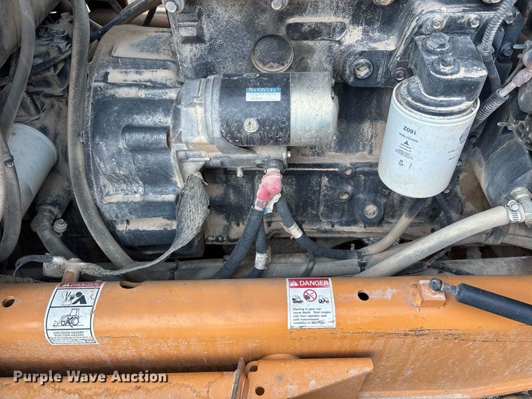 image for item DW7218 Case 586G forklift