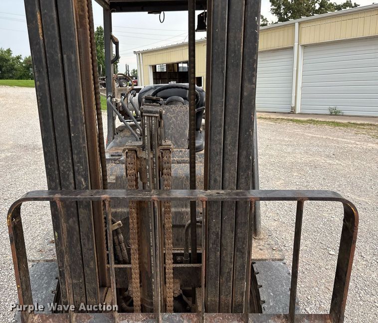 image for item DW7219 Toyota 8FGU25 forklift