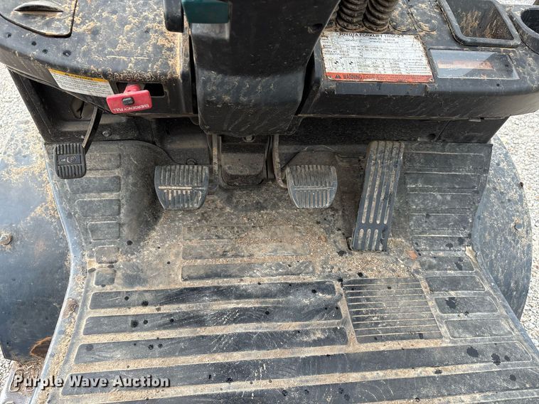 image for item DW7219 Toyota 8FGU25 forklift