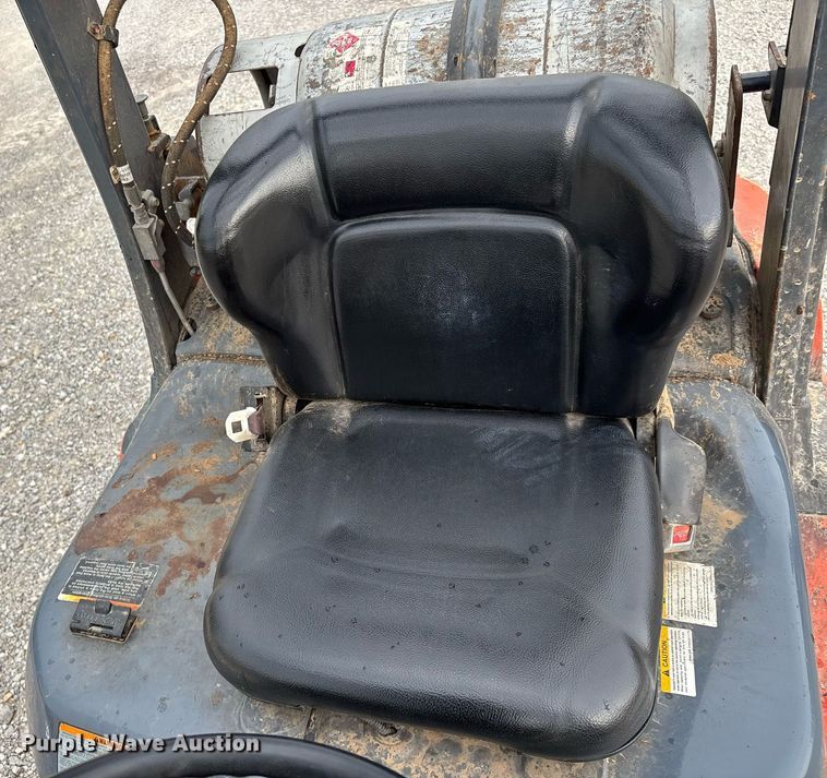 image for item DW7219 Toyota 8FGU25 forklift